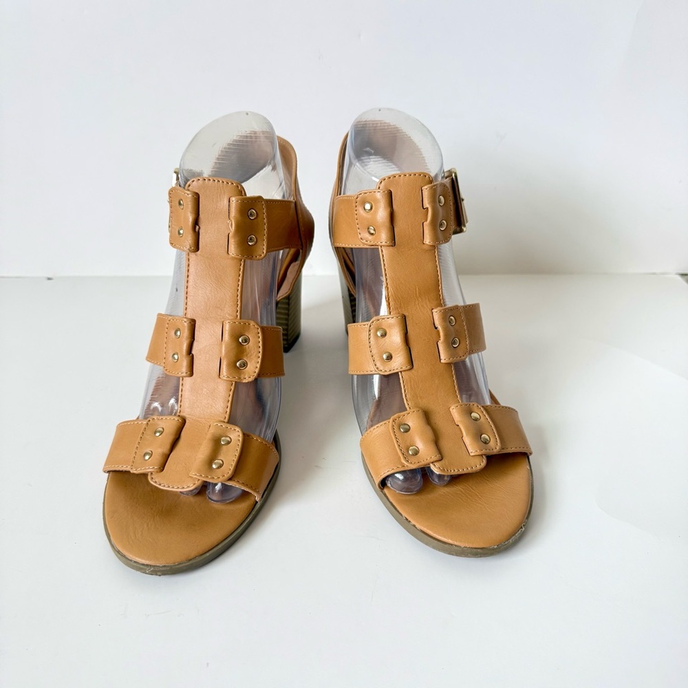 AMERICAN EAGLE Buckle Strap Grommet Chunky Heeled Sandals—SZ. 7.5